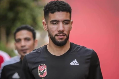  رسميًا.. الأهلي يُحيل تصريحات قندوسي للشئون القانونية.. واستدعاء اللاعب